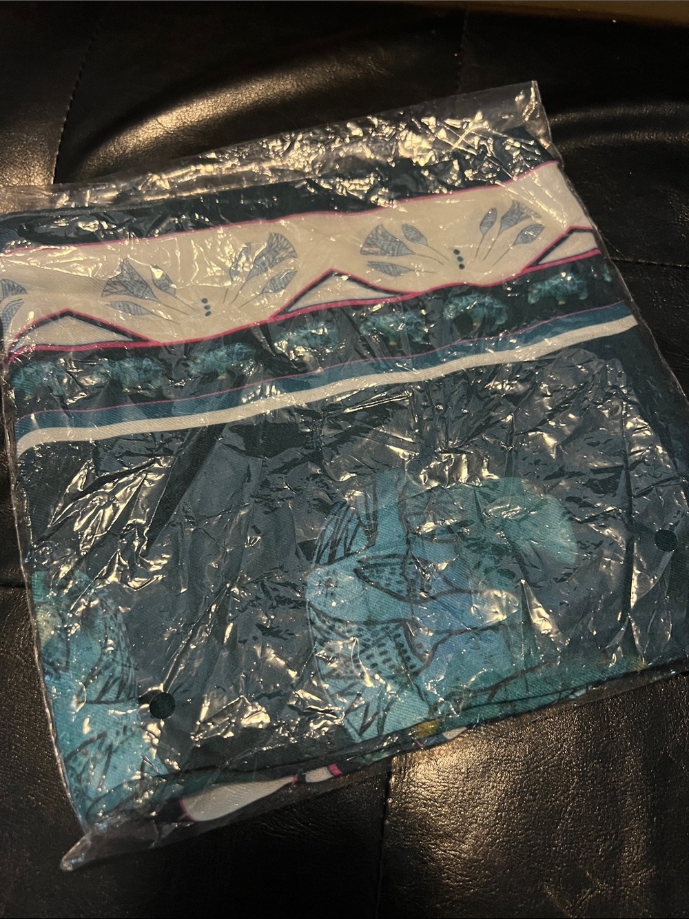 NWT The Met Teal & Cream Modal & Cashmere Scarf - Picture 10 of 10